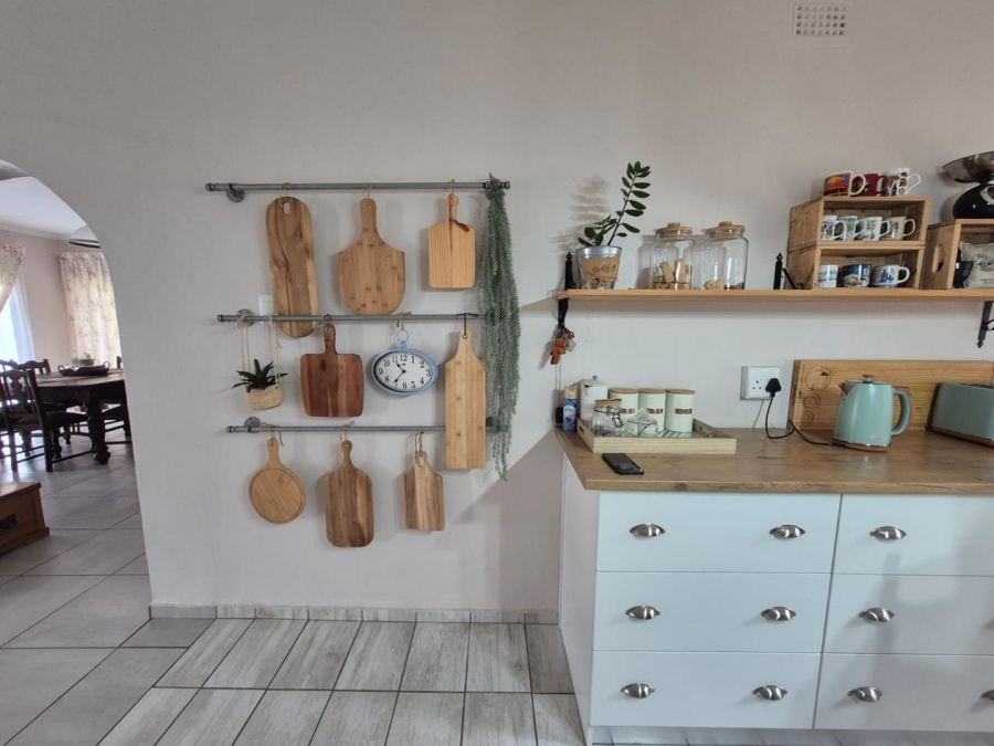 5 Bedroom Property for Sale in Roodewal Free State